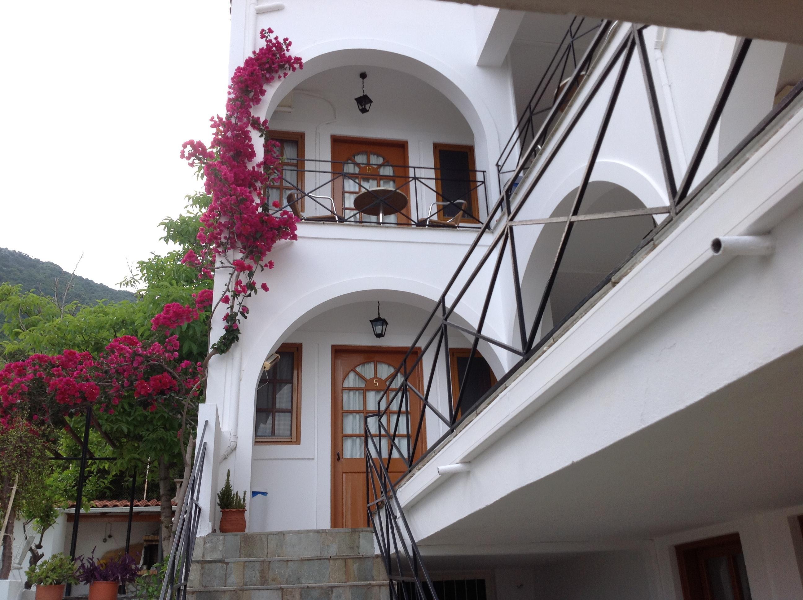 Travlos Studios Eleios-Pronnoi Exterior photo